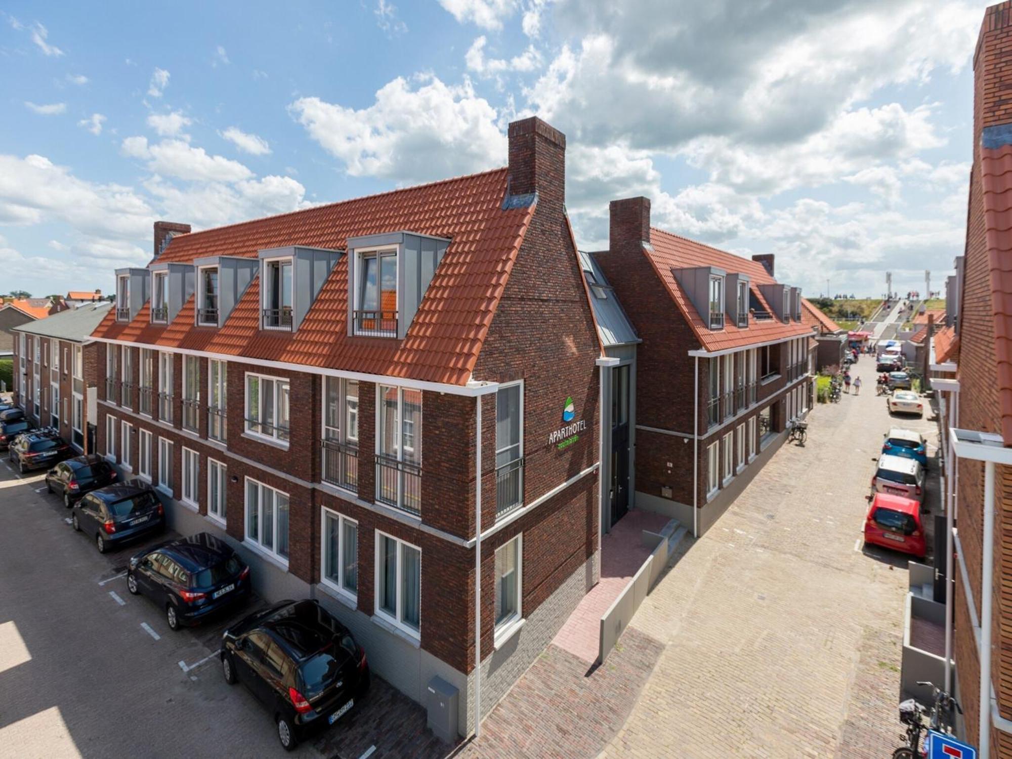 Lush Apartment In Zoutelande Near Beach エクステリア 写真